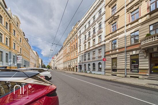 4 istabu dzīvoklis, Stabu ielā, Rīgā